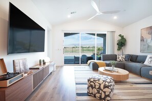Smart TV, music library, stereo