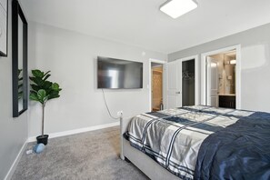 2 dormitorios, escritorio, tabla de planchar con plancha y wifi gratis