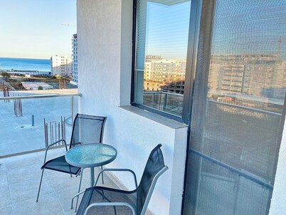 Vacation apartment on the Black Sea, with sea view