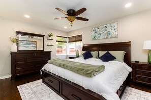 3 soverom, reiseseng for barn, wi-fi og sengetøy