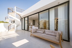 Luxury Villa, 3 Bedrooms, Pool View | Living area