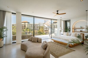 Luxury-Villa, 3 Schlafzimmer, Poolblick | Bettwäsche aus ägyptischer Baumwolle, hochwertige Bettwaren, Zimmersafe