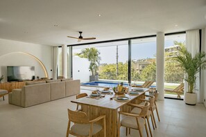 Luxury-Villa, 3 Schlafzimmer, Poolblick | Esszimmer