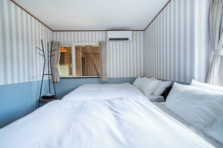 Iron/ironing board, free WiFi