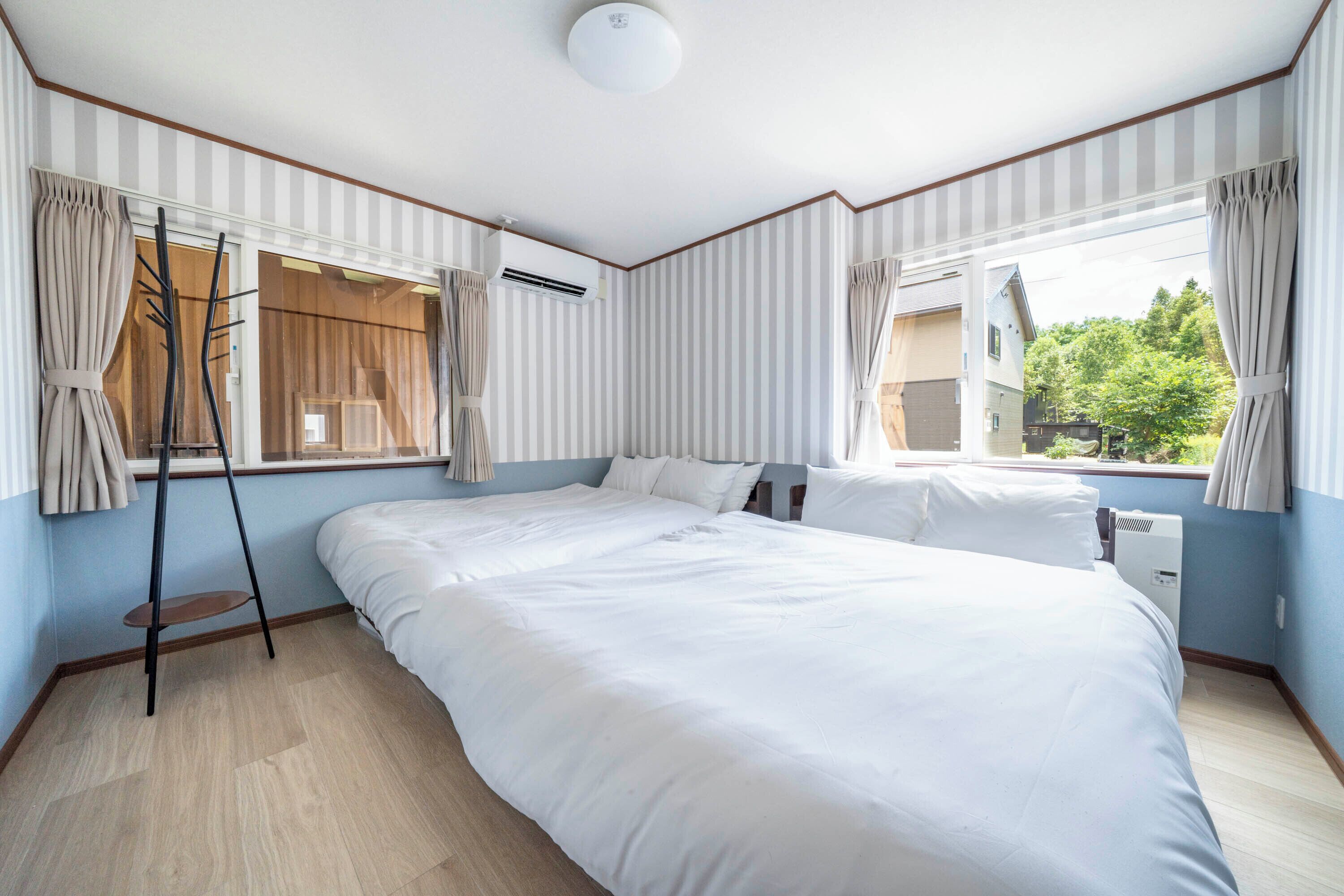 Iron/ironing board, free WiFi