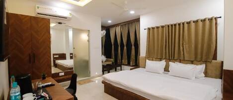 Superior Room | Peralatan tempat tidur premium, cadar katil