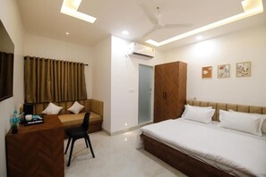 Kamar Triple Deluks | Seprai premium dan seprai linen