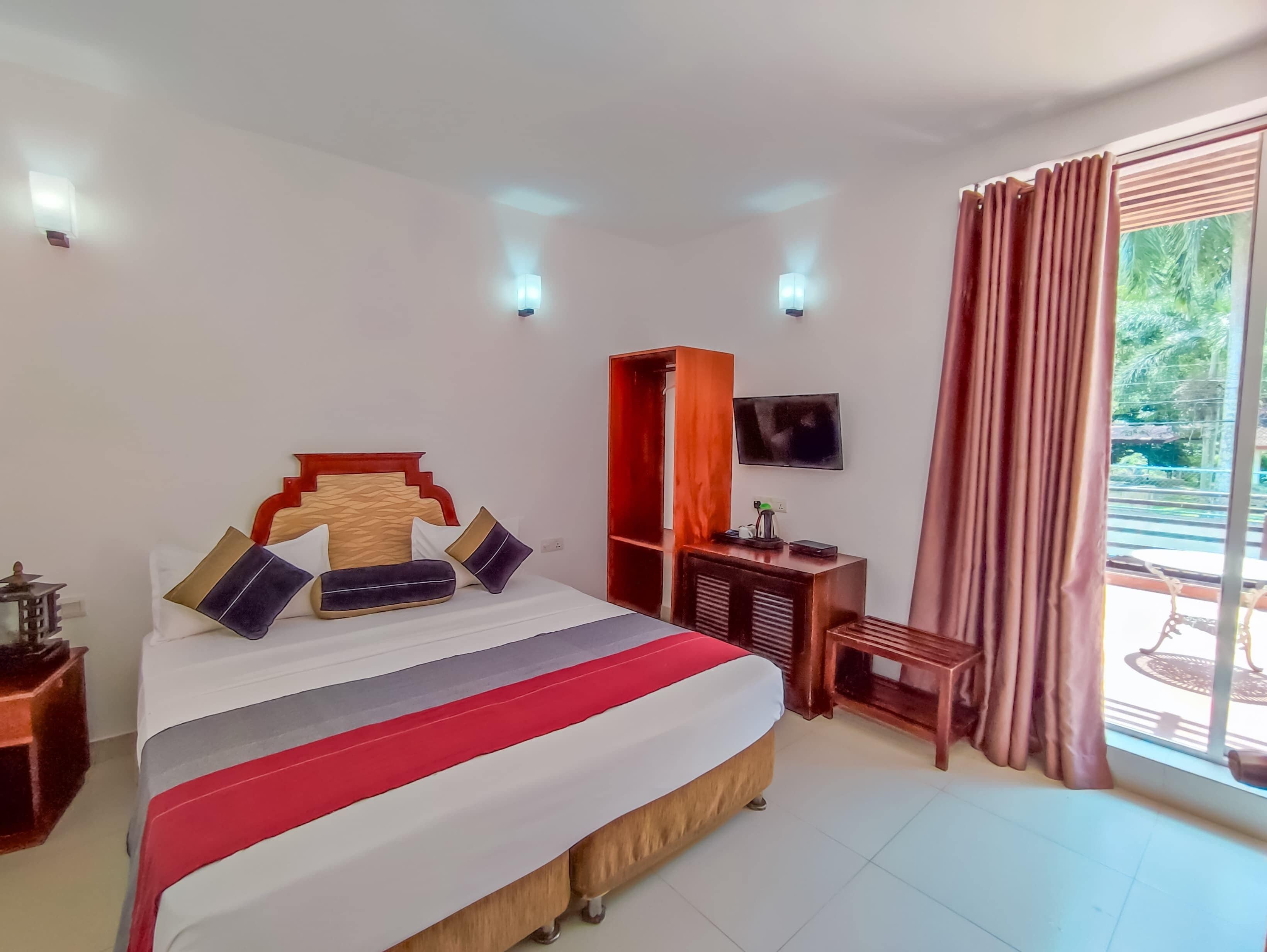 Deluxe Double Room, Balcony, Courtyard View