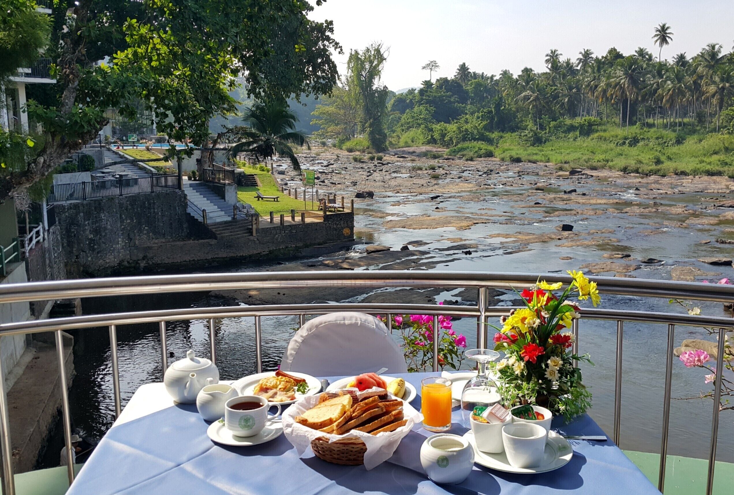 Bao gồm bữa sáng buffet hàng ngày 