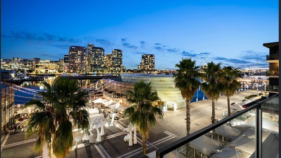 エアリー ステイズ ニューキー コレクション