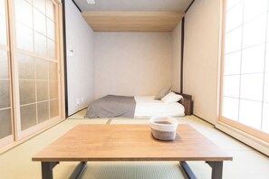 Comfort suite, uitzicht op de stad | Verduisterende gordijnen, gratis wifi