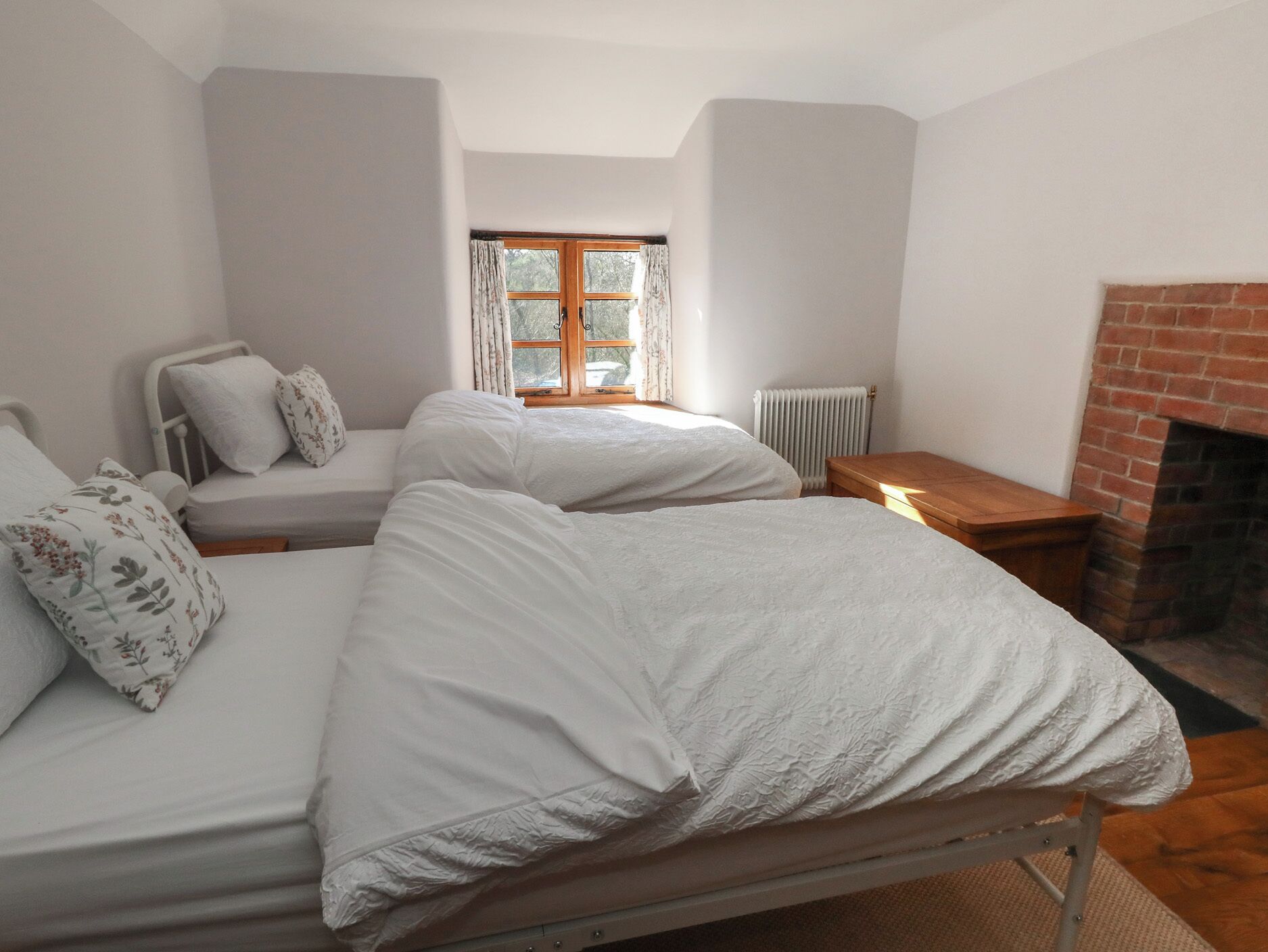 2 bedrooms, individually decorated, individually furnished, free WiFi