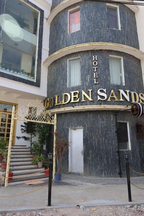 Exterior - Golden Heart (Jaipur)