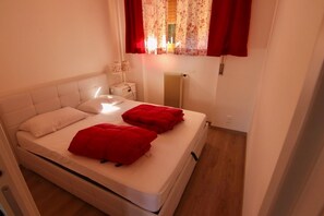 1 bedroom, WiFi, bed sheets