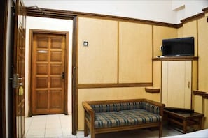 Deluxe Room | Rollaway beds, free WiFi, bed sheets