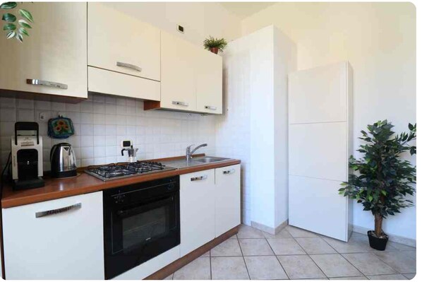 Oven, stovetop