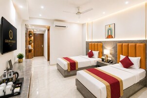 Executive Room | Iron/ironing board, free WiFi, bed sheets