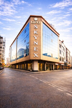 Front of property - OPO Essential SKYNEX (New Delhi)