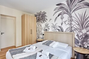 1 bedroom, iron/ironing board, bed sheets