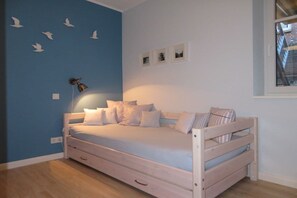 2 chambres, fer et planche à repasser, Wi-Fi gratuit, draps fournis