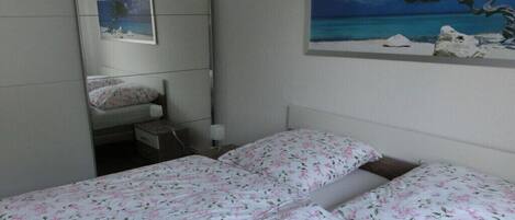 1 soverom, wi-fi (inkludert) og sengetøy