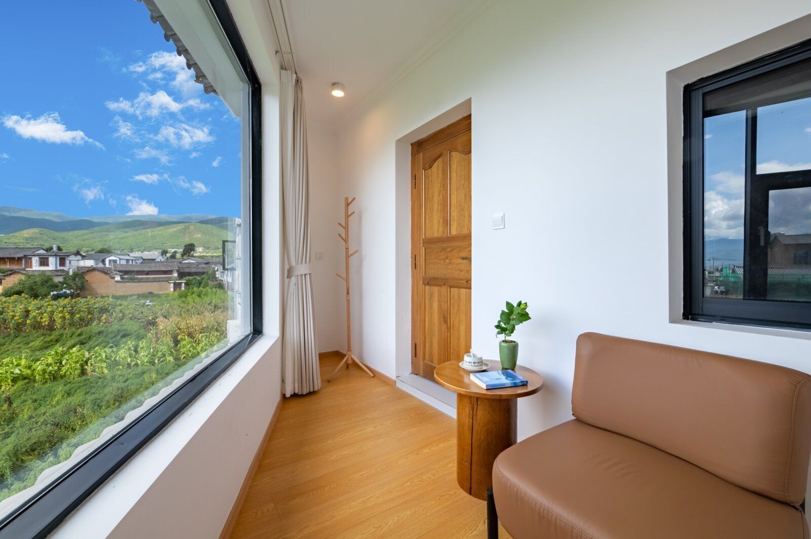 スーペリア ダブルルーム コートヤードビュー | デスク、WiFi (無料)