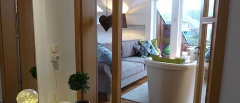 TV, fireplace, DVD player, stereo