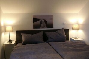 2 Schlafzimmer, Bügeleisen/Bügelbrett, Internetzugang, Bettwäsche