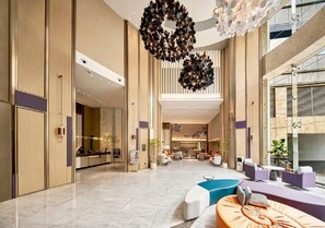 Lobby sitting area - Shanghai Elong Hotel by the Nanjing Road (Shanghai)