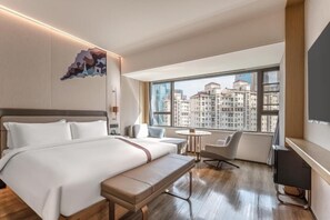 Superior Double Room | Down comforters, minibar, desk, laptop workspace - Shanghai Elong Hotel by the Nanjing Road (Shanghai)