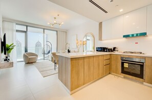 Deluxe-Apartment, Balkon, Blick auf den Jachthafen | Eigene Küche | Espressomaschine, Wasserkocher
