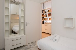 2 bedrooms