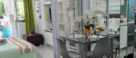 1 camera, ferro/asse da stiro, Wi-Fi, lenzuola