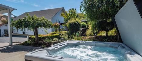 Idromassaggio all'aperto