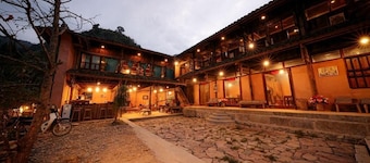 Dinh Đá H'Mông - Karsterly Rock Lodge