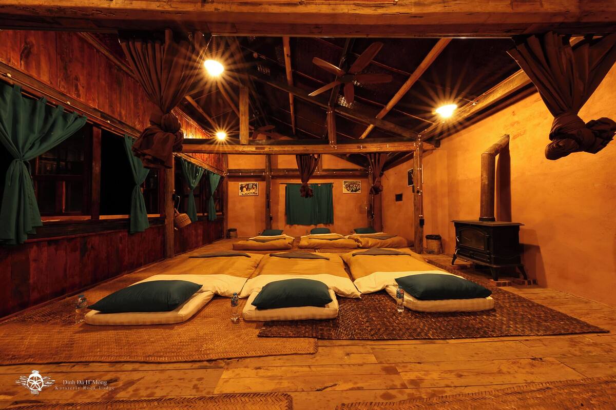 Shared Dormitory | Free WiFi