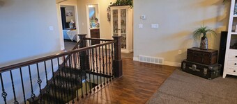 Wasatch Retreat: Spacious 5 bd 3.5 bth, Sleeps 14, Game Room, Pool Table