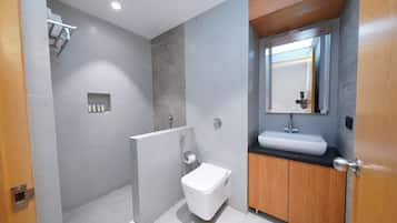Towels, soap, shampoo, toilet paper