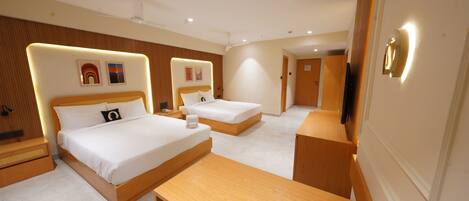 Habitación con 2 camas individuales | Escritorio, espacio para trabajar con laptop y insonorización