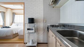 Fridge, microwave, stovetop