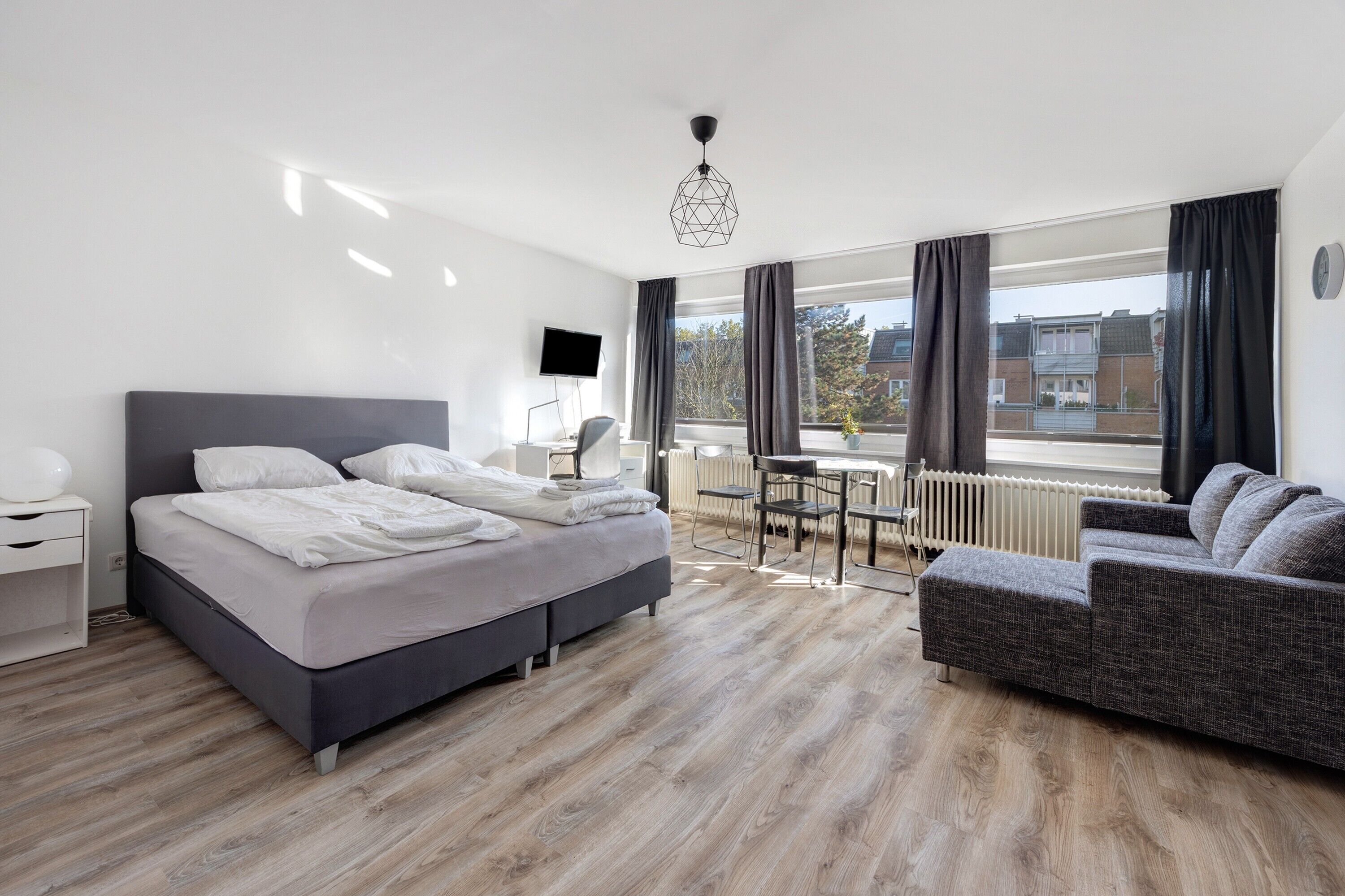 2 bedrooms, WiFi, bed sheets