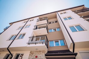 تفاصيل الفندق من الخارج