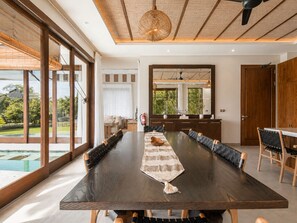 Villa (5 Bedrooms) | Exterior