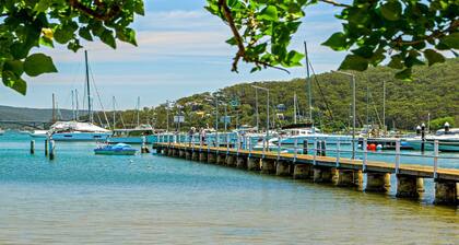 Marina Bay View by HolidayCo.