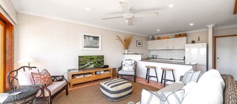 Marina Bay View by HolidayCo.