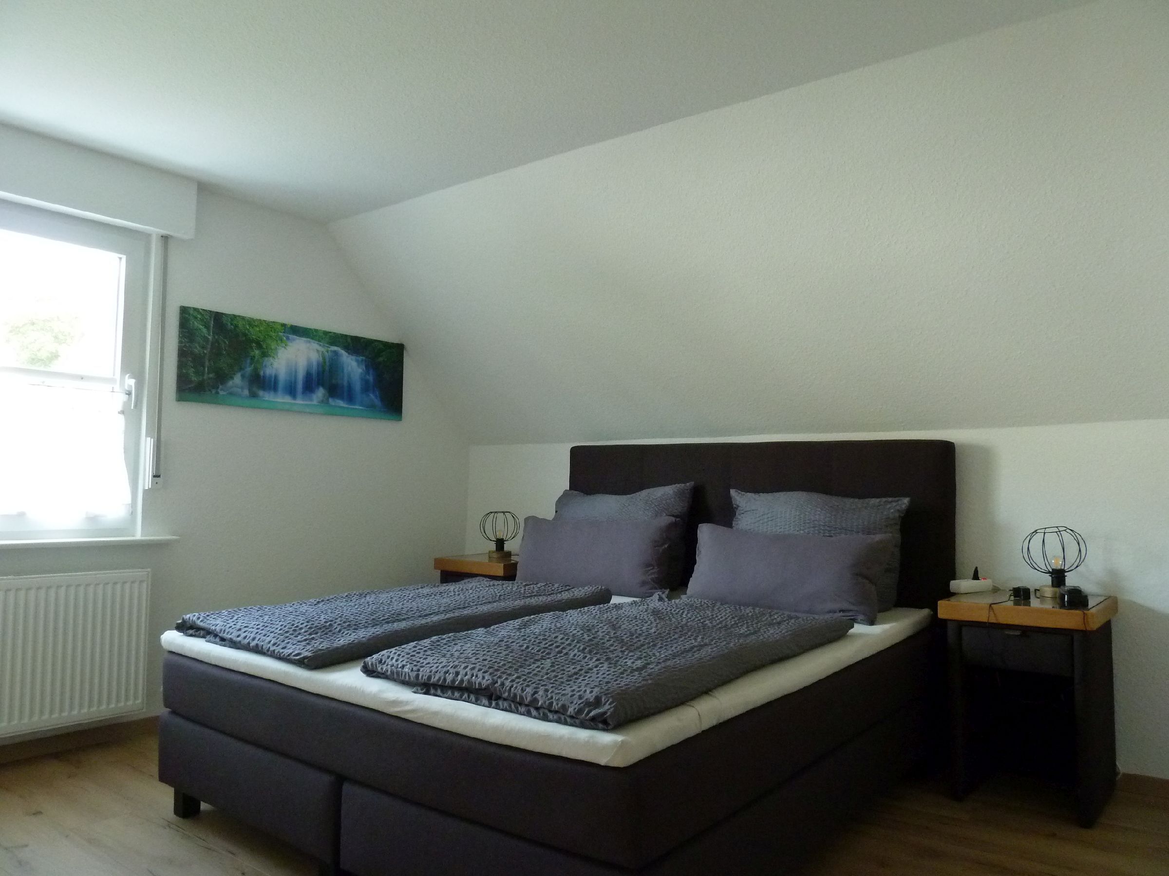 2 chambres, fer et planche à repasser, Wi-Fi, draps fournis