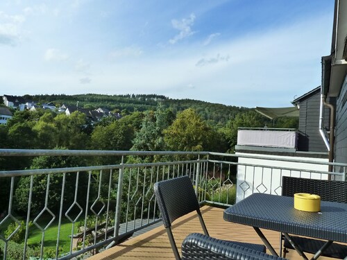 Apartment 'Klose' mit privater Terrasse, Balkon und WLAN