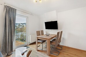 Dining - Apartment 'Klose' with Private Terrace, Balcony and Wi-Fi (Schmallenberg)