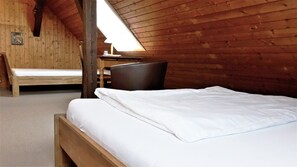 1 bedroom, WiFi, bed sheets