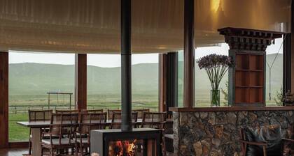 Hongyuan Weilu Nomadic Luxury Camp